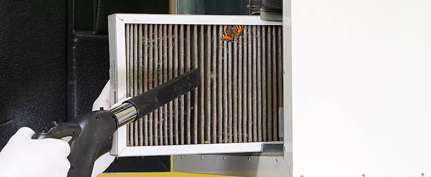 Clogged Air Duct Cleaning Process in Oak Park, IL
